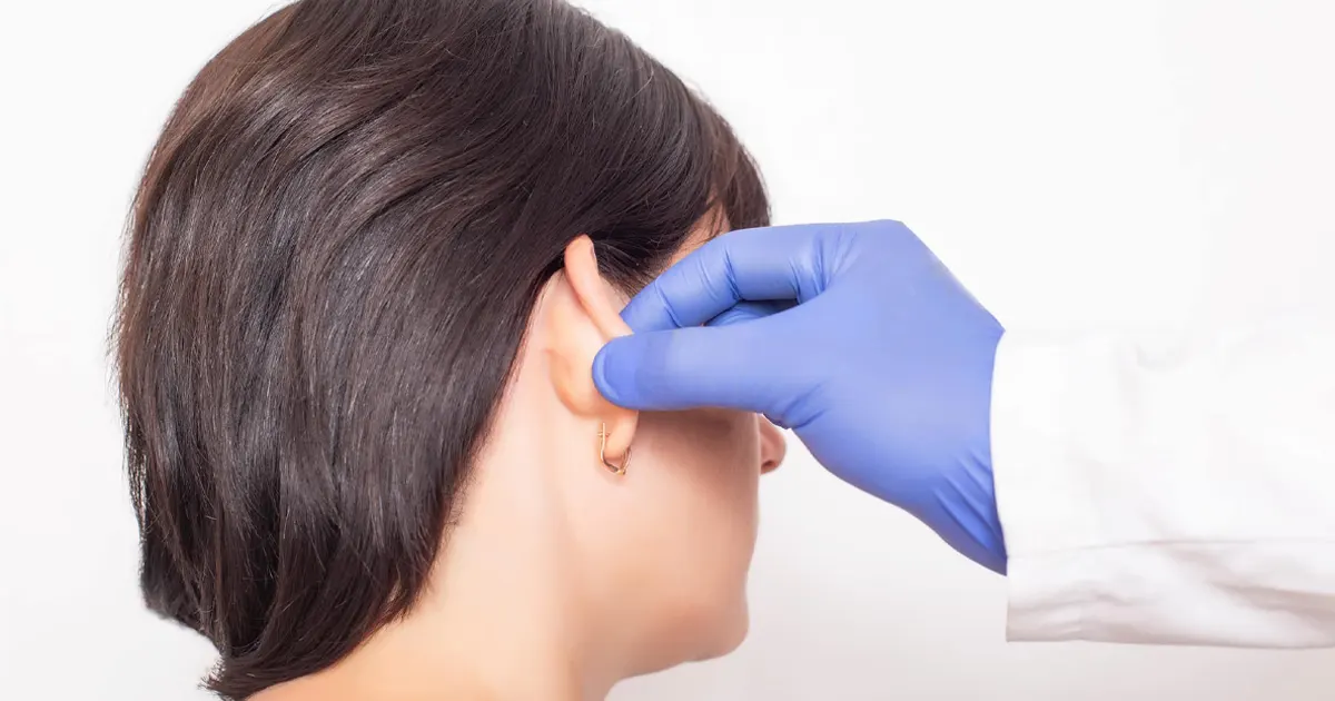 Comment se déroule une chirurgie d'otoplastie